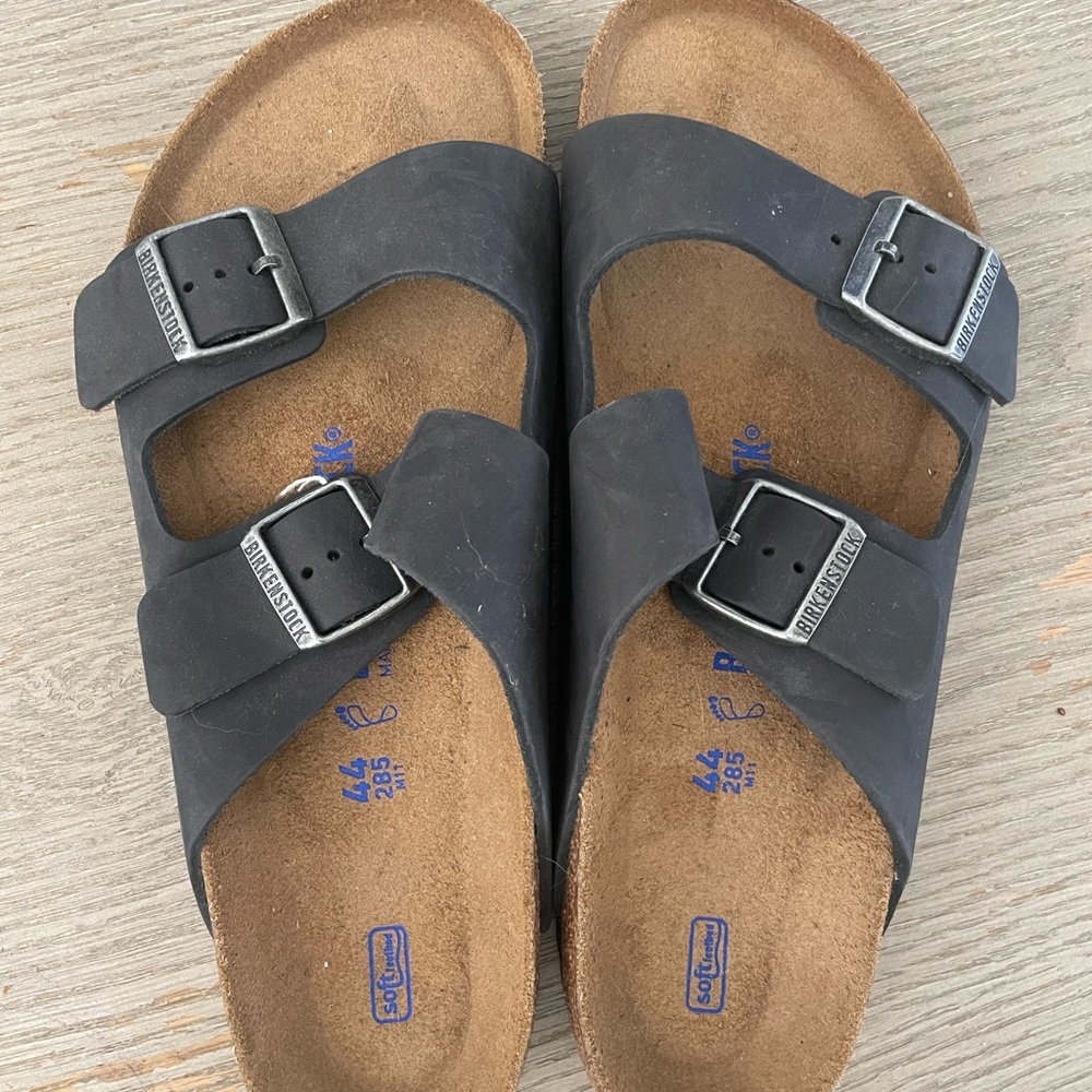 Men’s size 11 Birkinstocks. Arizona.
